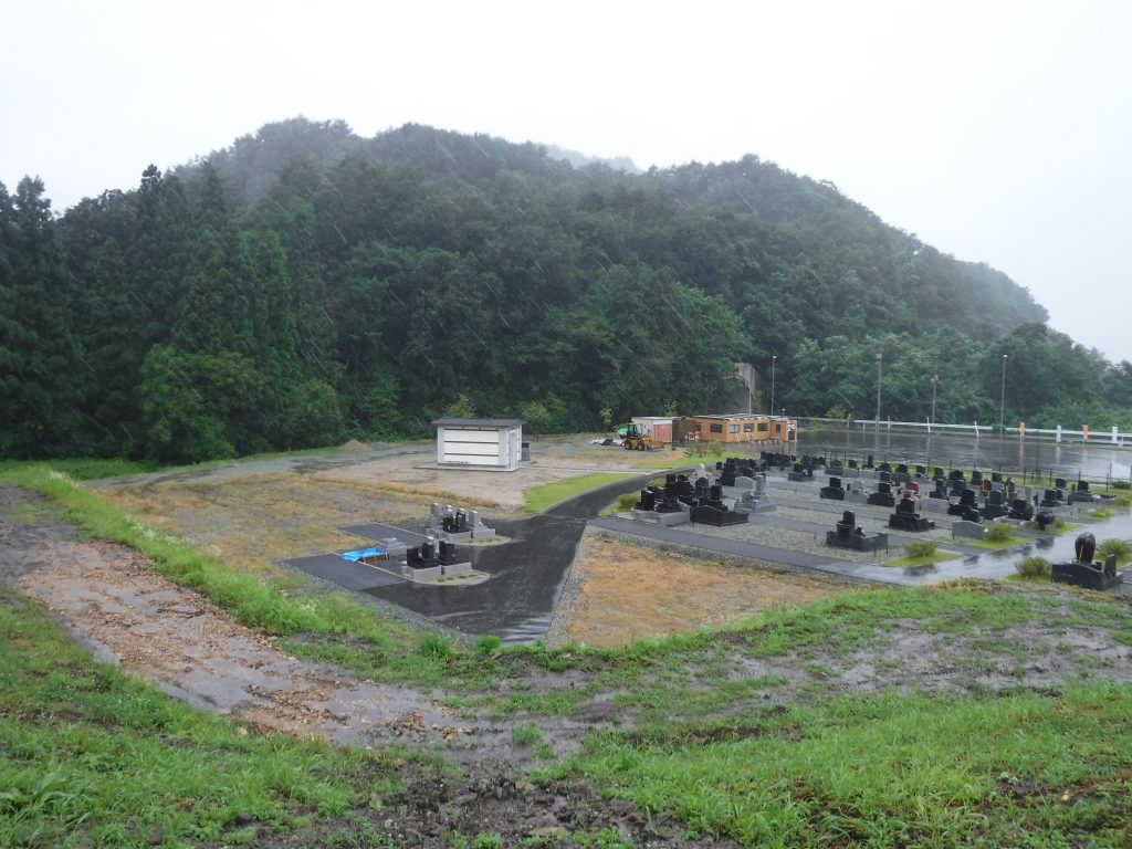 ”お盆を前にして”