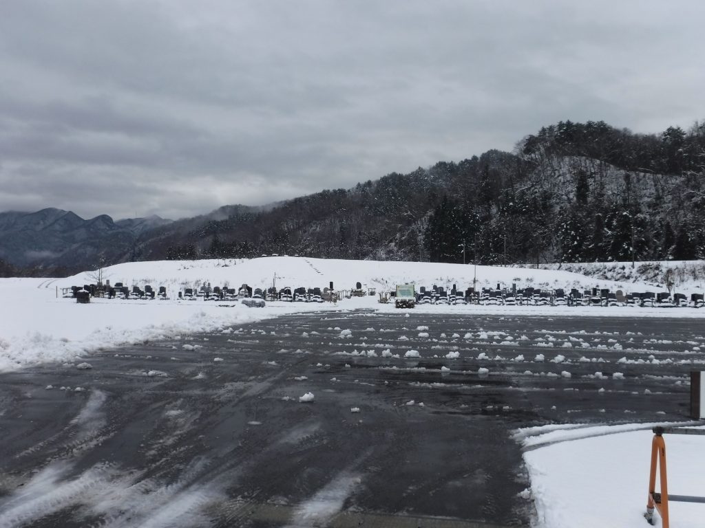 今冬初の除雪作業