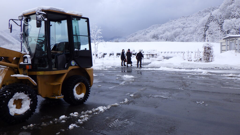 本日もまた除雪作業
